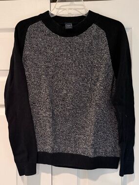 GAP Two-Tone Black and Gray Crewneck Sweater